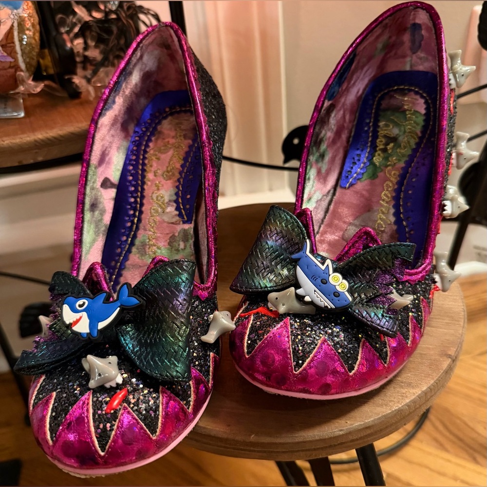 Artisan Custom OOAK Statement Heel in Shark Theme, US Size 8 - Picture 5 of 15